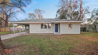 1907 Donegal Dr, Alexandria, LA 71303