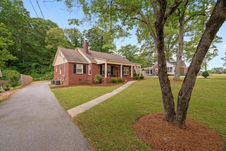 1154 Rome St, Carrollton, GA 30117
