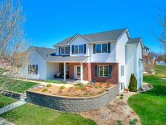 3347 Foxley Dr, Ames, IA 50010