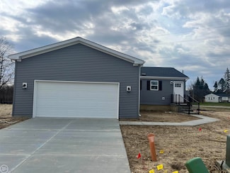 4231 Sugar Maple Run Unit 7, Flint, MI 48506