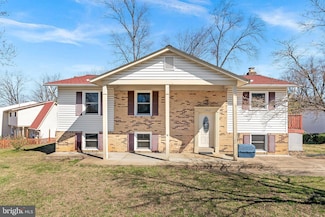 12808 Colby Dr, Woodbridge, VA 22192