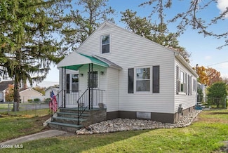 231 Mariaville Rd, Schenectady, NY 12306