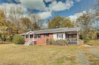 626 W Main St, Franklinville, NC 27248