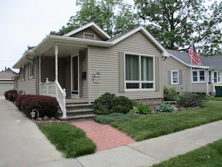 507 N Mackinaw St, Durand, MI 48429