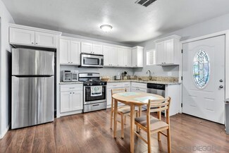 9070 1st St, Santee, CA 92071