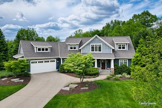 14921 Creek Edge Dr, Holland, MI 49424