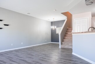 3050 Cloverly Ln Unit 38, Ann Arbor, MI 48108