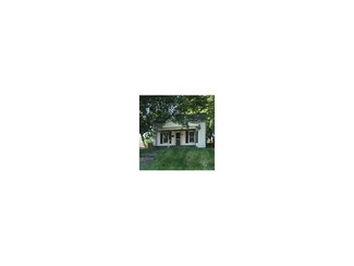 206 W Pearl St, Savannah, MO 64485