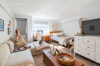 170 W 23rd St Unit 5X, New York, NY 10011