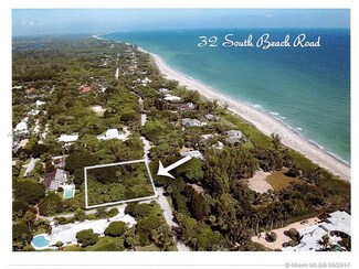 32 S Beach Rd, Hobe Sound, FL 33455