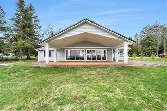 16113 Hocknow Ln, Millersburg, MI 49759