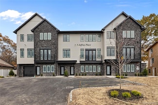 5 Jeffrey Place, Monsey, NY 10952