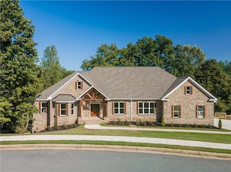 971 Heathchase Dr, Suwanee, GA 30024