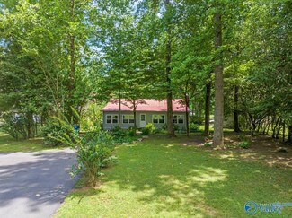 107 Malibu Cir, Scottsboro, AL 35769