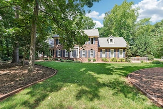 1545 Chadmore Ln NW, Concord, NC 28027