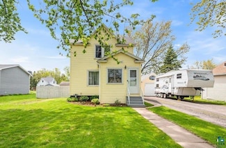 2608 E 3rd St, Superior, WI 54880