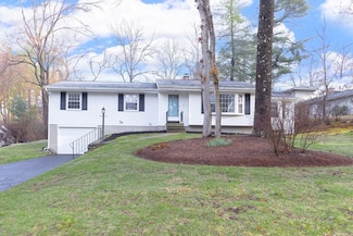 5 Bayberry Ln, Framingham, MA 01701