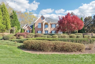 1322 Shinnecock Ln, Fort Mill, SC 29707