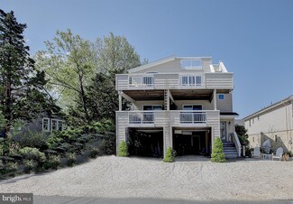 230 22nd St, Surf City, NJ 08008