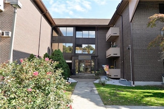 40 California St Unit A20, Stratford, CT 06615