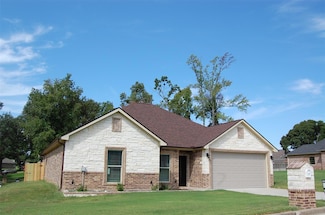 23001 Red Azalea, Lindale, TX 75771