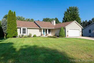 6215 Prairie Ave, Zeeland, MI 49464