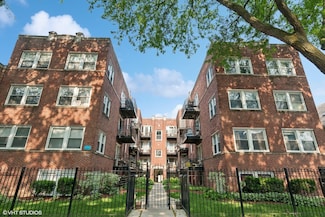 4332 N Sacramento Ave Unit 3S, Chicago, IL 60618