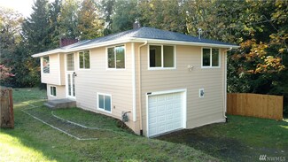 2347 Sheridan Rd, Bremerton, WA 98310