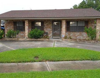 104 Valentine Dr, Westwego, LA 70094