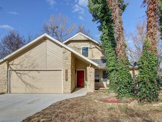 3025 W 70th St, Tulsa, OK 74132