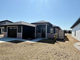 3210 W 3rd St, Spencer, IA 51301