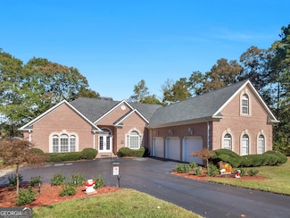 1220 Lake Stone Lea Dr, Oxford, GA 30054