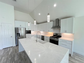 106 N Rambling Ridge Place, Conroe, TX 77385