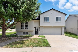 8949 N 78th Avenue Cir, Omaha, NE 68122