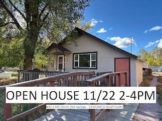 842 S 6th St, Hot Springs, SD 57747