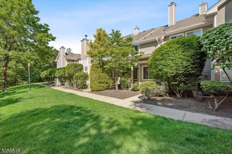 24 Stevens Ct Unit 2924, Bedminster, NJ 07921