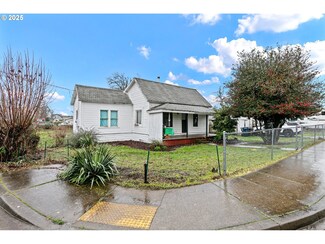 105 N 7th St, Creswell, OR 97426