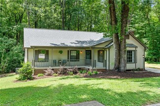 4421 Forest Walk Dr, Greensboro, NC 27455