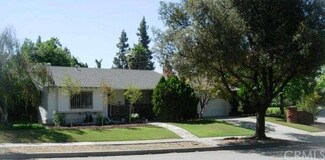 3842 Shelter Grove Dr, Claremont, CA 91711
