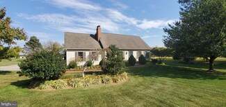 13729 Cross Roads Ave, Felton, PA 17322