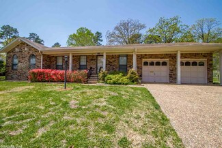 2208 Breckenridge Dr, Little Rock, AR 72227