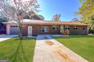 1677 Pheasant Dr, Jonesboro, GA 30238