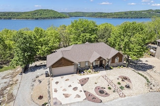 38 Bethany Shores Dr, Branson West, MO 65737