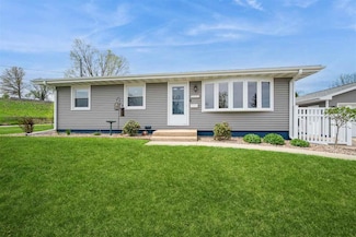 2628 1st St SW, Cedar Rapids, IA 52404