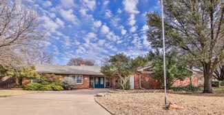 7711 Lynnhaven Ave, Lubbock, TX 79423