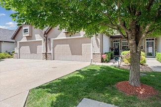 108 Residence Ln, Branson, MO 65616