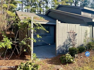 1804 Sherbrooke Cir, Laurinburg, NC 28352