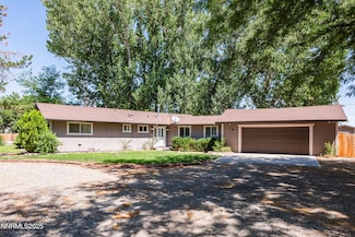 38 Willow Dr, Yerington, NV 89447