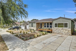 2255 Cota Ave, Long Beach, CA 90810