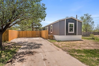 505 2nd St, Canyon, TX 79015